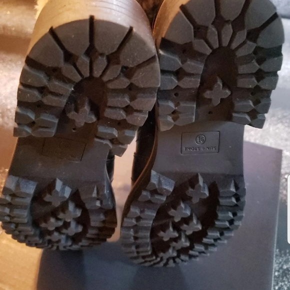 Fur Booties - Picture 9 of 9